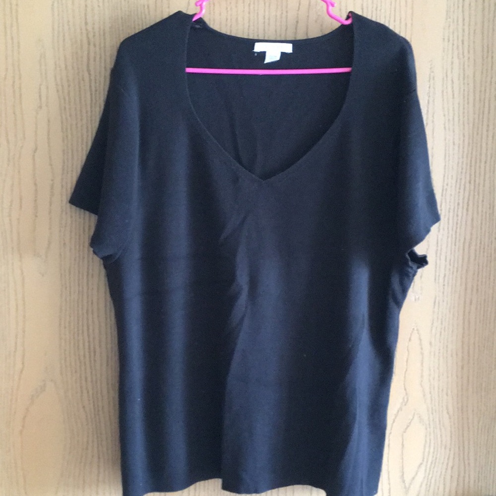 Black T-shirt